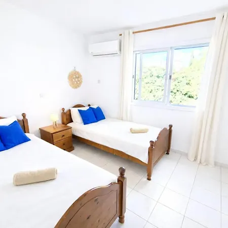 Affittacamere Service Paphos